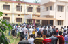 HJV activists  picket Suratkal police station for taking innocentsinto custody